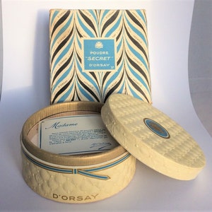 Large Face Powder Box D&#39;Orsay «Poudre Secret» (1945-50). In original box packaging with full sealed contents. Immaculate.