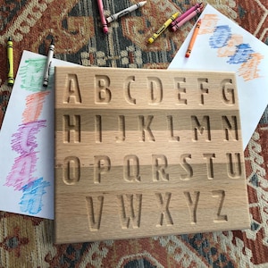 Tablero de calco de alfabeto estilo Montessori - Juguete educativo de madera para niños