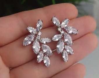 Crystal Bridal Earrings Wedding Earrings Stud Leaf Earrings Bridal Jewelry set Bridesmaids Earrings Wedding Jewelry Set