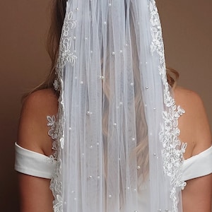 Lace Veil Bridal Cathedral Veil with comb Lace Veil Ivory Elbow Veil for Bride Veil with lace Cathedral Veil Lace Fingertip Veil image 2