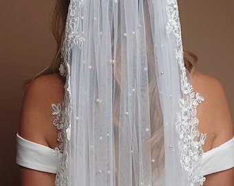 Lace Veil Bridal Cathedral Veil with comb Lace Veil Ivory Elbow Veil for Bride Veil with lace Cathedral Veil Lace Fingertip Veil