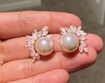 Clip on Pearl Earrings Diamond Pearl Wedding Earrings Bridal Crystal Pearl Stud Earrings Crystal Wedding Earrings Pearl Bridal Stud Earrings