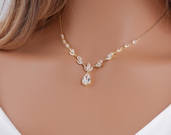 Wedding Necklace Gold Floral Wedding Jewelry for Bride Gold Bridal Jewelry Bridesmaid Necklace Set Bridesmaid Jewelry Set