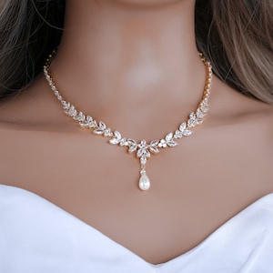 Bridal Necklace set Pearl Wedding Jewelry Gold Pearl Necklace Pearl Bridal Necklace set Drop Earrings Crystal Pearl Necklace