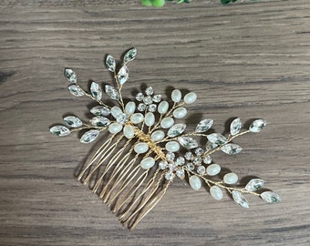 Floral Bridal Hair Comb Pearl Wedding Hair Comb Bridal Hair Accessory Pearl Hair Comb Hair Comb for Wedding Wedding Hair Accessory for bride