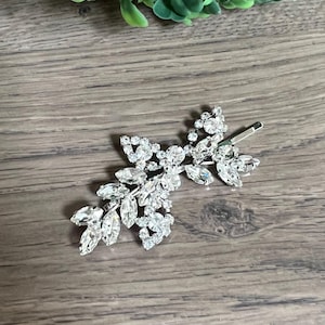 Crystal Hair clip Small Wedding Hair piece Bridesmaids Hair Accessory Floral Crystal Wedding Hair Accessory Floral Bridal Hair Accessory