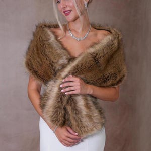 Faux Fur Bridal Scarf Wedding Bolero Bridal Cape Bridal Wrap Bridal Shrug Faux Fur Wrap Wedding cape Winter Bridesmaid Fur Shawl