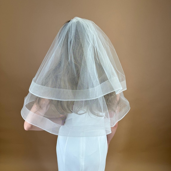 Wedding Veil Bridal Veil Fluffy Veil With Comb 2 Tier White  display picture 1