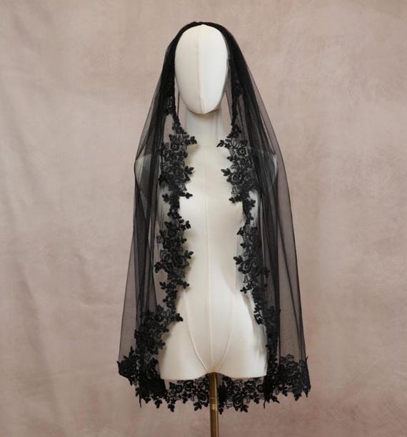Black Homemade Lace Beaded Wedding Veil Black Lace Bridal Veil with Beaded Fringe Headpiece main image 4