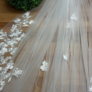 Wedding Veil Floral Lace Veil Cathedral Bridal Veil with comb Lace Veil Elbow Veil with lace Cathedral Veil Lace Fingertip Veil