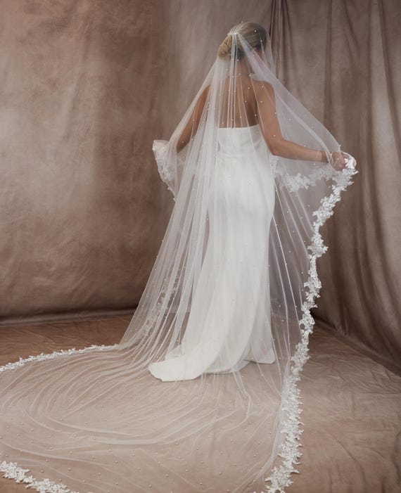 Blusher Veil With Lace Veil Bridal Cathedral Veil Lace Veil  display picture 3