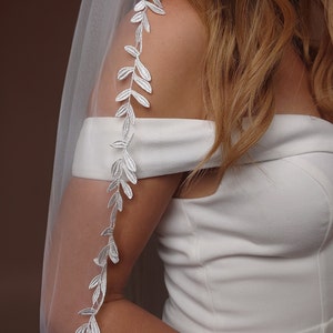 Lace Veil Leaf Veil with comb Lace Veil Elbow Veil for Bride Veil with lace Cathedral Veil Lace Fingertip Veil