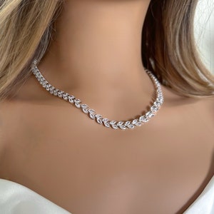 Crystal Necklace set Silver Bridal Necklace Wedding Jewelry for Bride Silver Bridal Jewelry Choker Necklace Set Bridesmaid Jewelry