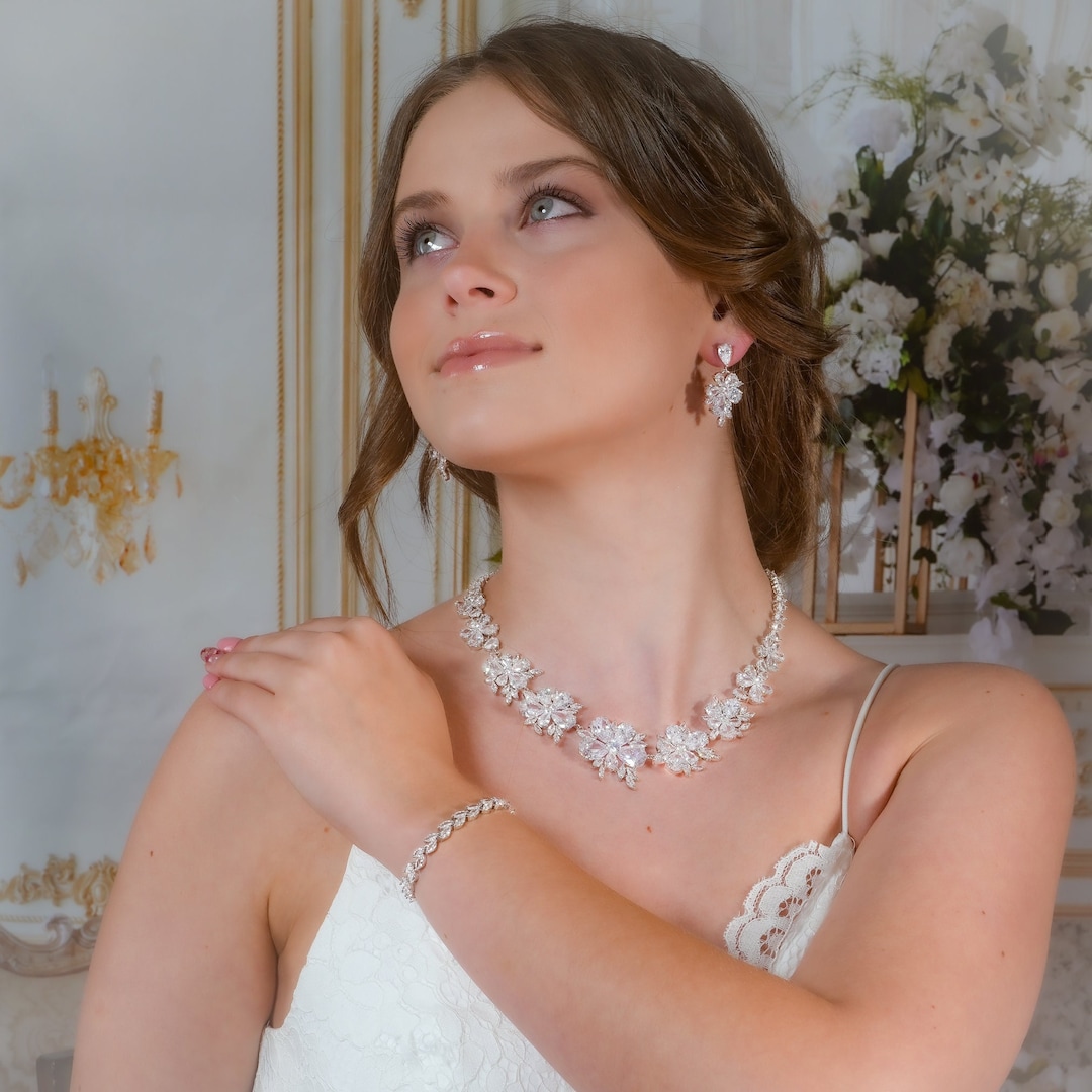 Bridal Necklace Set Crystal Necklace and Earrings Set Diamond Bridal Jewelry Set Silver Bridal