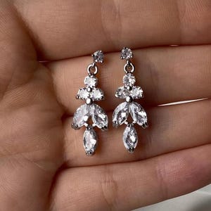 Minimalist Ohrringe Braut Ohrringe Zierliche Braut Ohrringe Hochzeitsohrringe Braut Schmuck set Minimalist Brautjungfer Ohrringe