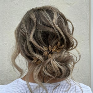 Leaf Hair pins Leaf hair piece Bridal hair pins Gold Bridal hair pins Wedding hair pins Bridesmaids hair pins Leaf hairpins Fall wedding