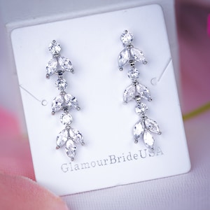 Silver Bridal Earrings Crystal Bridal Earrings Drop Wedding Earrings Drop Bridal Earrings Rose gold bridal earrings Bridesmaids earrings