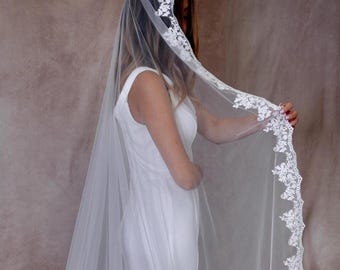Spanish Mantilla Wedding Veil, Soft Chantilly Lace, Fingertip