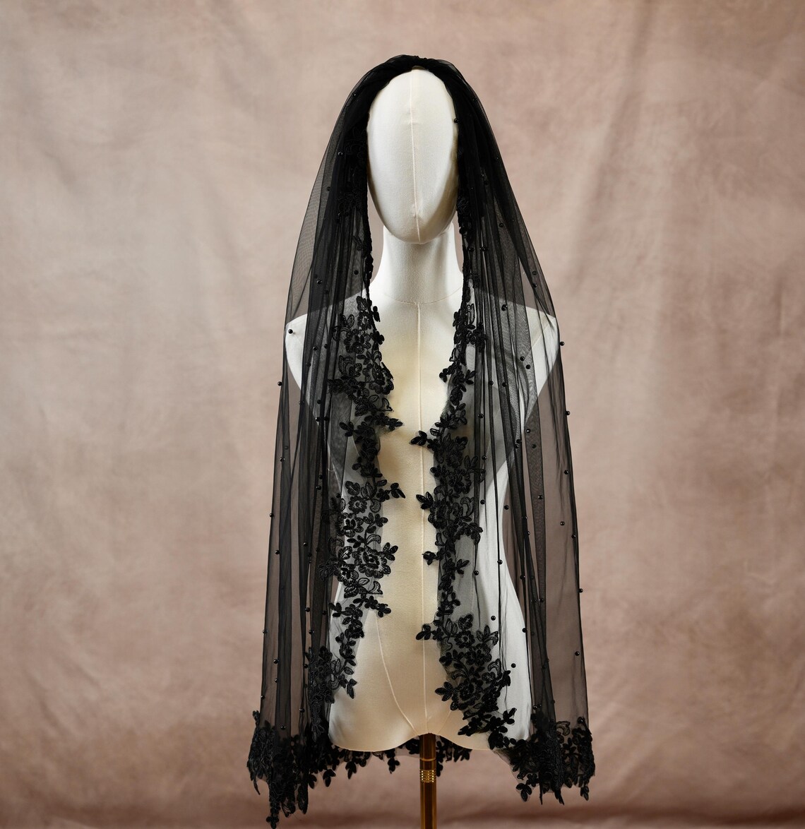 black-lace-veil-black-wedding-veil-goth-veil-witch-veil-halloween-veil