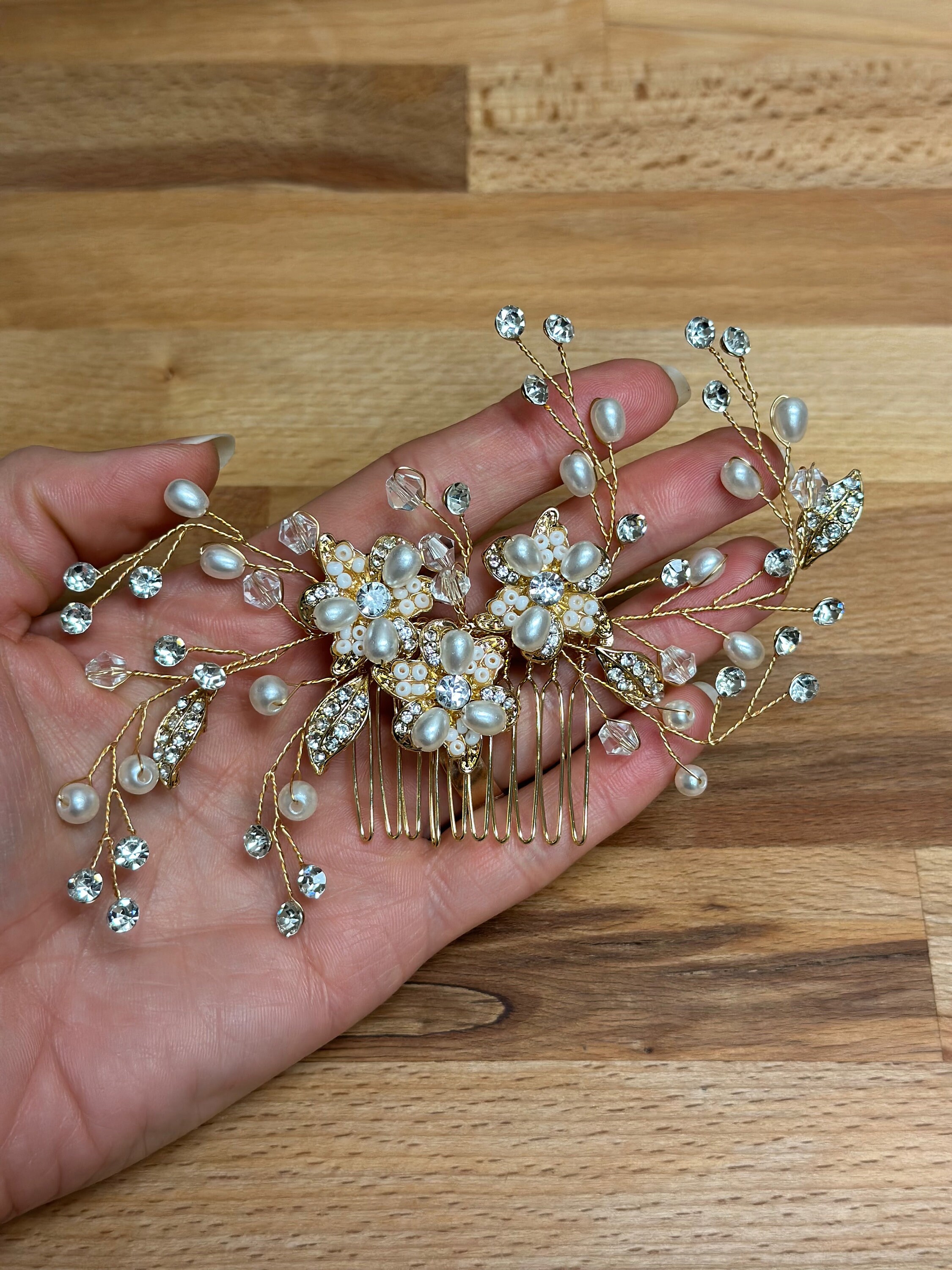 Floral Hair Comb Crystal Bridal Hair Comb Floral Bridal Hair  display picture 3