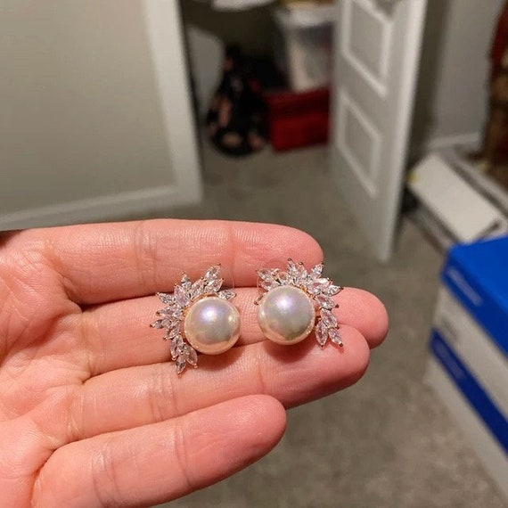 The Best Pearl Wedding Earrings