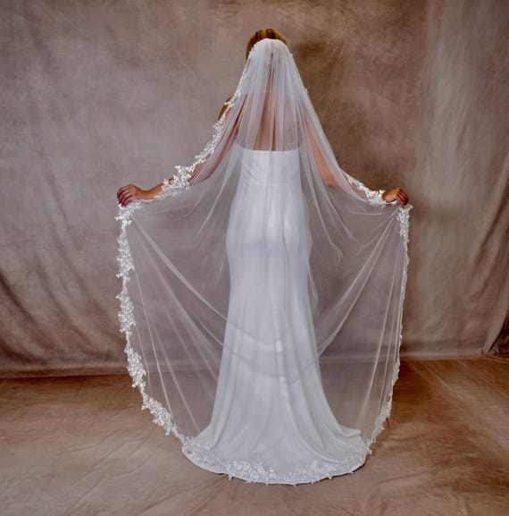 Wedding Veil Cathedral Veil Lace Bridal Cathedral Veil With  display picture 3