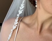 Lace Veil Leaf White Veil with comb Lace Veil Chapel Veil for Bride Veil with lace Cathedral Veil Lace Fingertip Veil Soft Veil Chapel