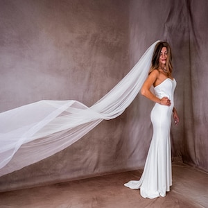 Wedding Veil Simple Sheer Veil with comb Soft Veil One Layer Veil Plain Veil Raw Cut Plain Cathedral Veil Cut Edge Soft Chapel Veil Plain