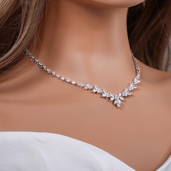 Bridal Necklace set Silver Wedding Jewelry for Bride Silver Bridal Jewelry Bridal Necklace Set Bridal Jewelry Set Bridesmaid Jewelry Set