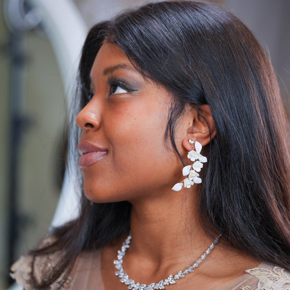 Buy Buy Now Golden Kundan Necklace Set With Earrings Online From Surat  Wholesale Shop.