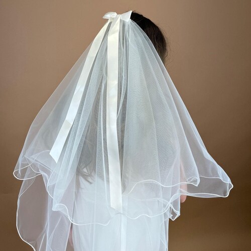 NWOT White Fingertip Tulle Bow Veil With Clip Amazon.com: JONKY Bow Veil Bridal Veils Bachelorette Party  main image 2