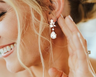 Crystal Earrings Bridal Earrings Drop Wedding Earrings Bridal Jewelry set Bridesmaids Earrings  Crystal Drop Earrings