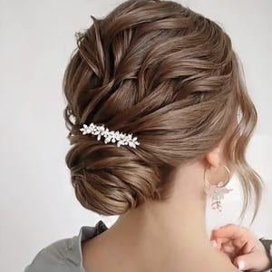 Pearl Wedding Hair Comb Floral Bridal Hair Accessory Pearl Hair Comb for Wedding Wedding Hair Accessory for bride Bridesmaid hair accessory