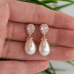 Pearl Earrings Gold Pearl Bridal Earrings Drop Wedding Earrings Pearl Bridal Jewelry Minimalist Pearl earrings Pearl Bridesmaid earrings
