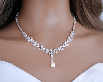 Pearl Necklace Bridal Necklace Pearl Wedding Jewelry Silver Pearl Necklace Pearl Bridal Necklace set Drop Earrings Crystal Pearl Necklace