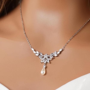 Pearl Necklace Bridal Necklace Set Wedding Pendant necklace teardrop pearl necklace bridesmaids jewelry pearl wedding jewelry