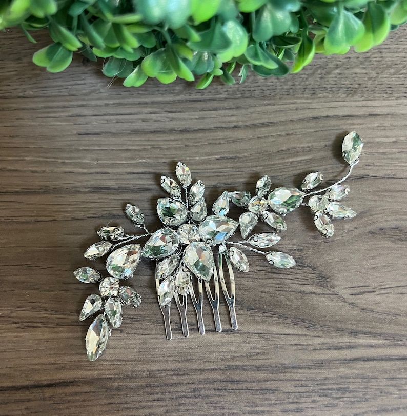 Crystal Wedding Hair Comb Crystal Bridal Hair Accessory Leaf Bridal Hair Jewelry Silver Bridal Hair Accessories Crystal Bridal Hair comb image 1