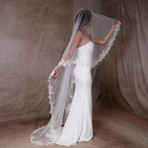 Wedding Veil with Blusher Floral Veil with comb Pearl Veil Chapel Veil with Blusher Pearl Veil Blusher Cathedral Veil Lace Floral Veil