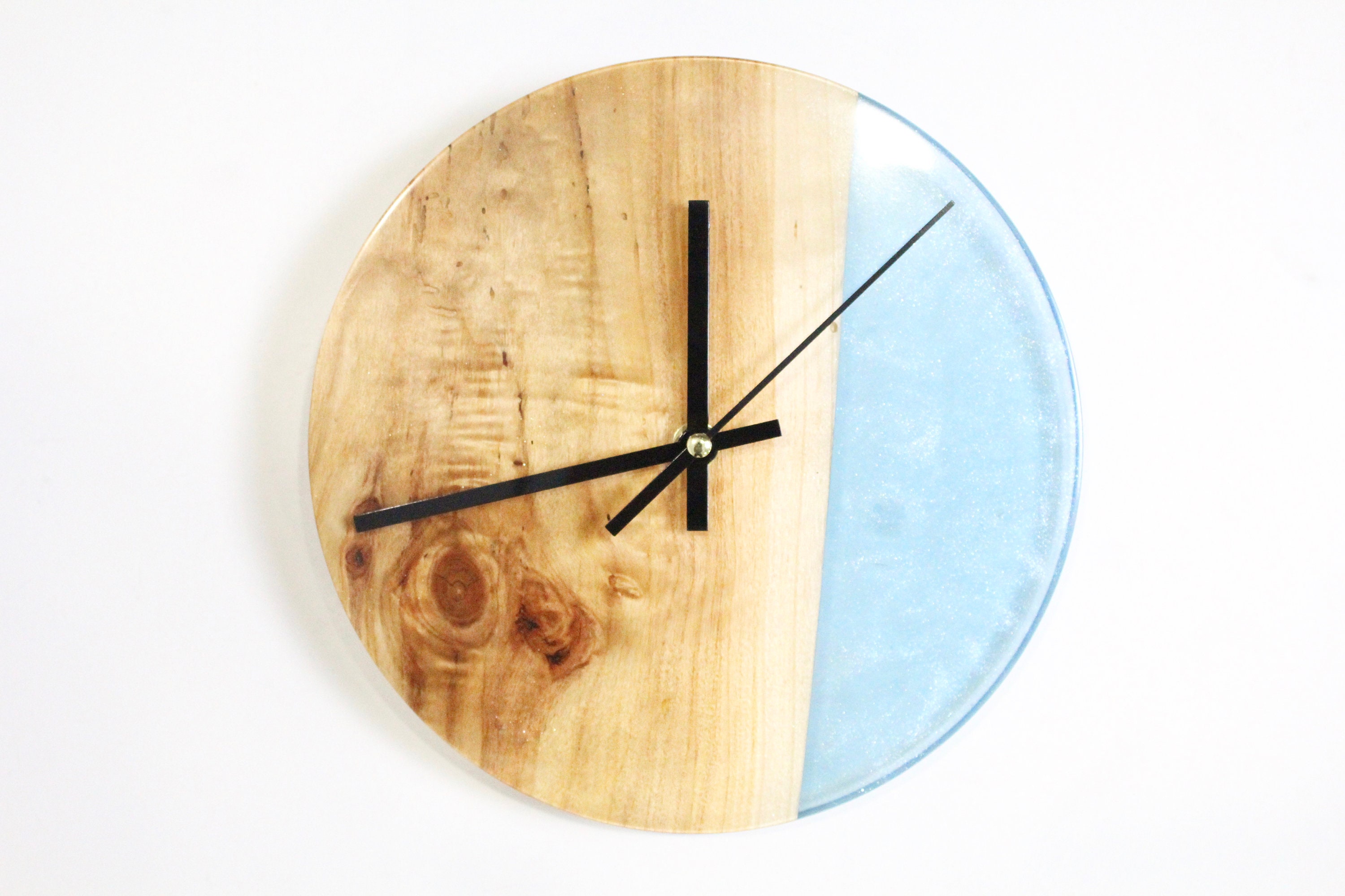 Orologio da parete in resina e legno castagno, orologio azzurro  semitrasparente, ingranaggio al quarzo