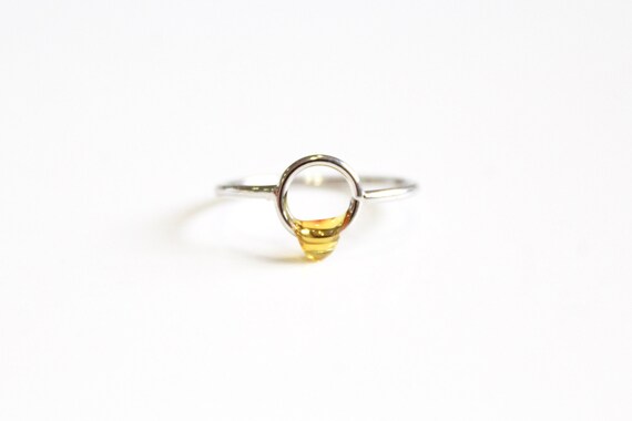 bee ring
