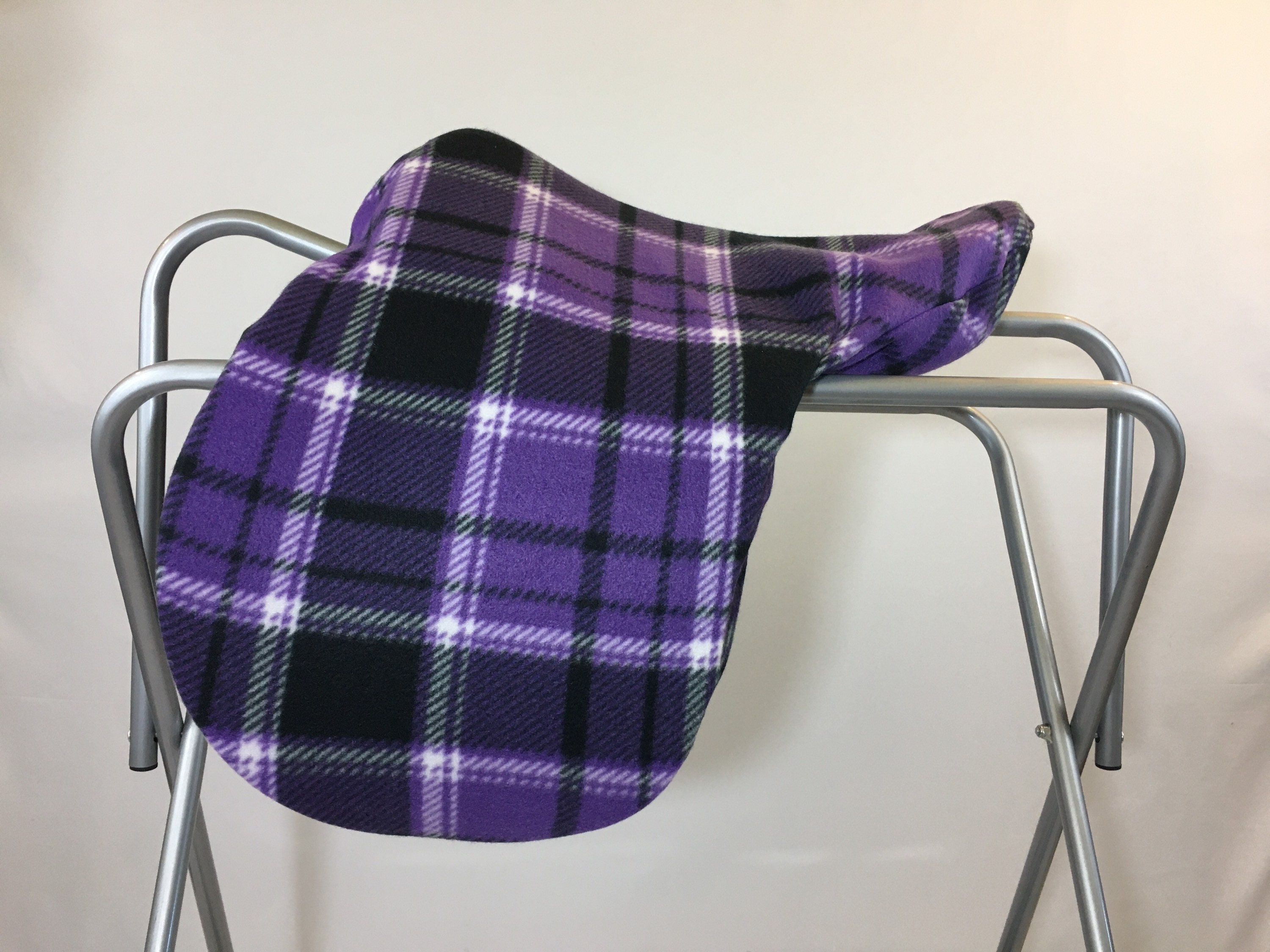 Housse De Selle Bates Polaire Violette - Taille Medium - Fabriquée Au UK