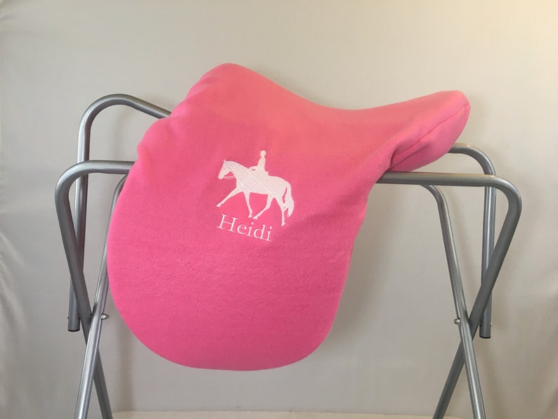 Hunter Under Saddle Fleece Saddle Cover for Dressage, Jumping, A Hunter Under Saddle Fleece Saddle Cover for Dressage, Jumping, A