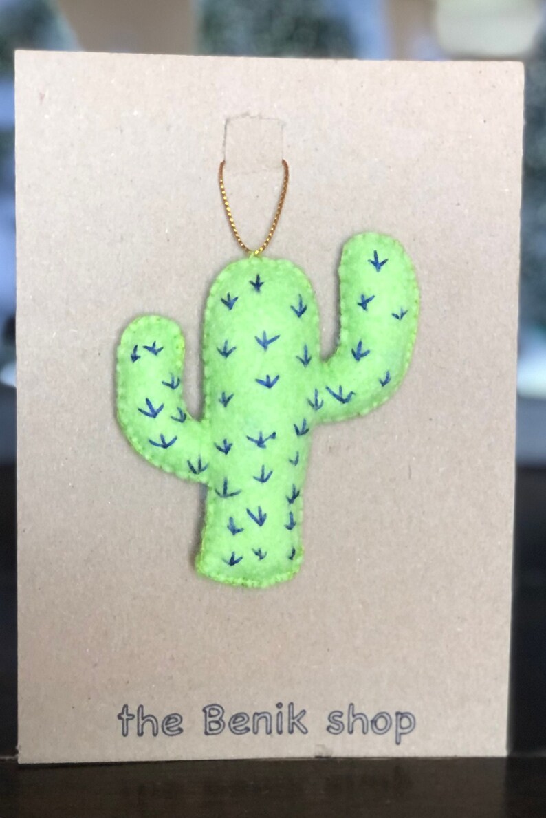 Ornamento di cactus Saguaro in feltro fatto a mano / Ornamento di Natale di cactus / Ornamento di Natale peluche / Ornamento di Natale Saguaro / Ornamento Saguaro immagine 1