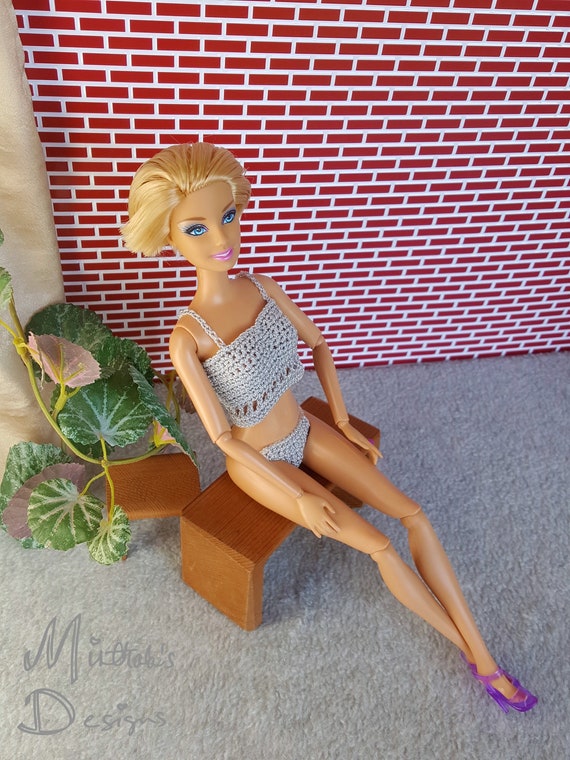 articulated fashion dolls