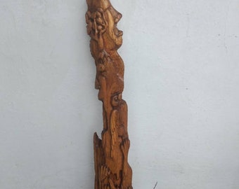 CAP DE CREUS - Carving in chestnut wood- Intaglio in legno di castagno