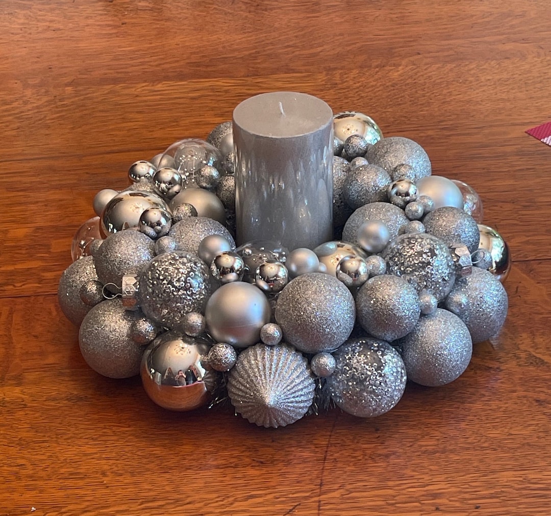 Small Silver Christmas Candle Ring, Table Candle Ornament Arrangement