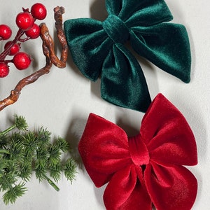 Handtied Bow, baby outfit sets, bow headwrap, Big hairbows, newborn bows, piggies bows, bows, velvet bows, colorful print,