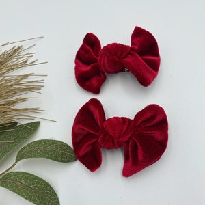 Handtied Bow, baby outfit sets, bow headwrap, Big hairbows, newborn bows, piggies bows, bows, velvet bows, colorful print,