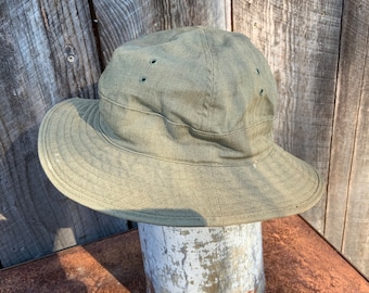 Vintage 1940’s WWII U.S. Military Green Herringbone Daisy Mae Bucket Hat Size XS