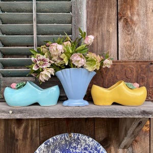 McCoy Springtime Dutch Shoe Planter: Collectible Home Decor